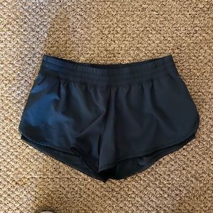 LULULEMON- WOMENS SHORTS